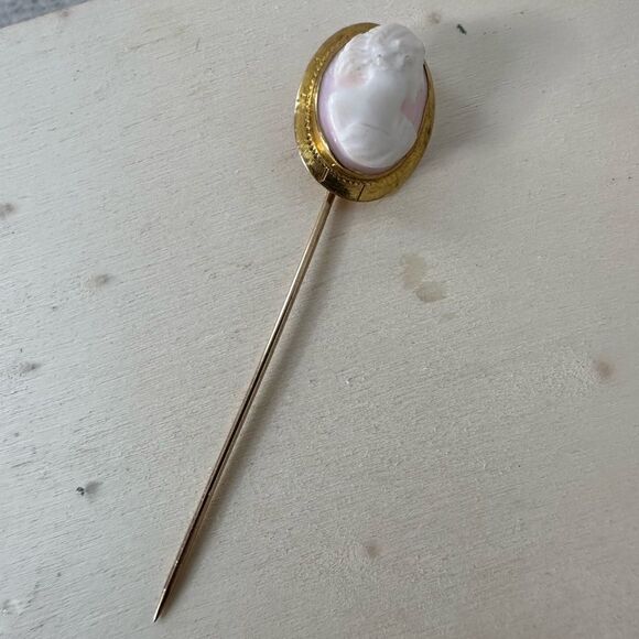 Antique 10k Gold Shell Cameo Stick Pin - Picture 1 of 7